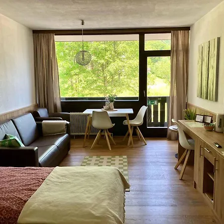 Jogginghose Apartment *